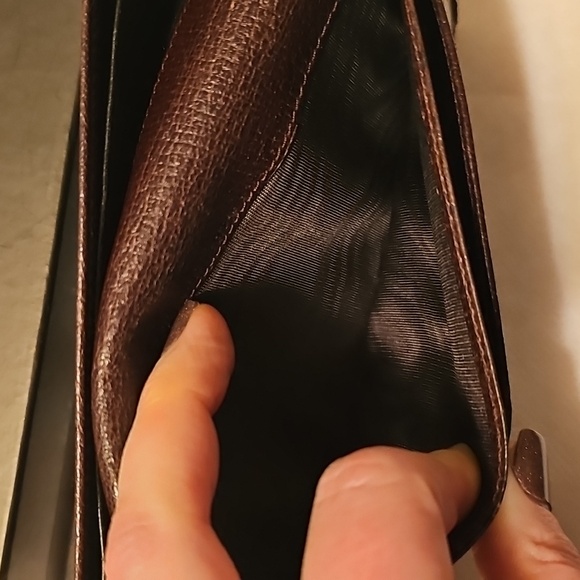 Gucci Beige Monogram Eclipse Continental Wallet - Picture 9 of 12